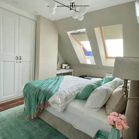 Lägenhet Executive 2 Bedroom + Parking *