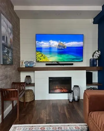 Executive 2 Bedroom + Parking Appartamento